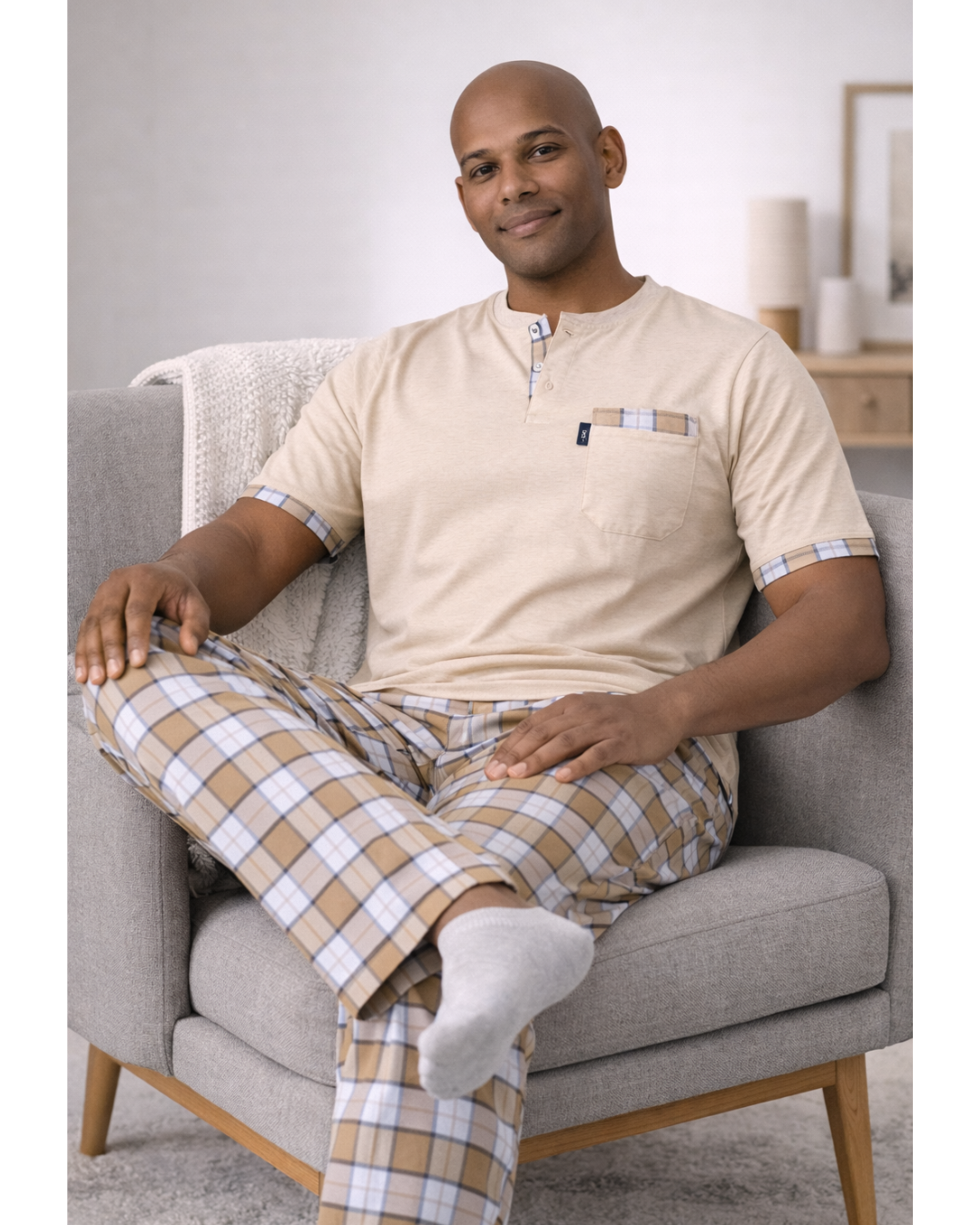 بجامة رجالي لون بيج فاتح - الصورة 5